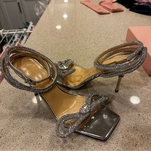 Mach & Mach Bow Heels